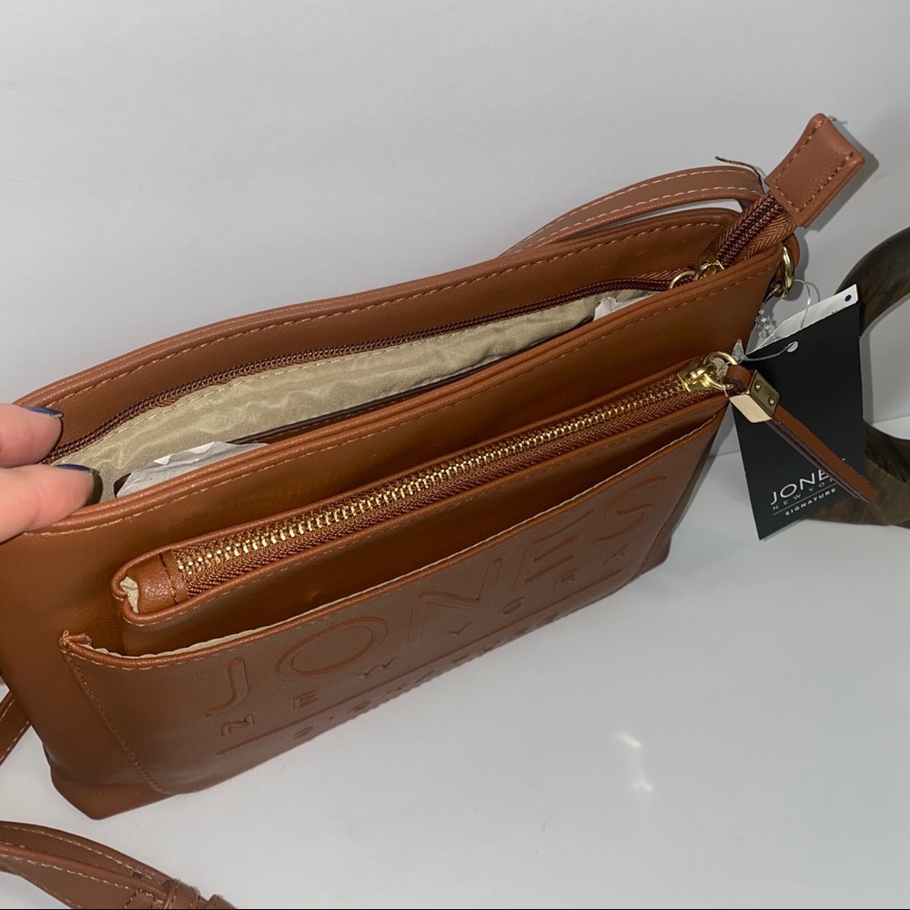 JONES NEW YORK Signature ⭐️NWT⭐️ Brown Crossbody - Picture 2 of 4